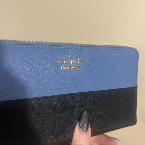 Kate Spade Cameron Street Lacy Large Slim Bifold Zip Around Blue Wallet - Picture 3 of 8